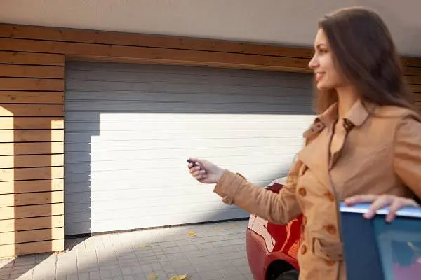 Пульт в подарок при покупке автоматики для гаражных ворот