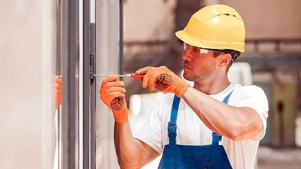 Техническое обслуживание секционных ворот Prestige в подарок