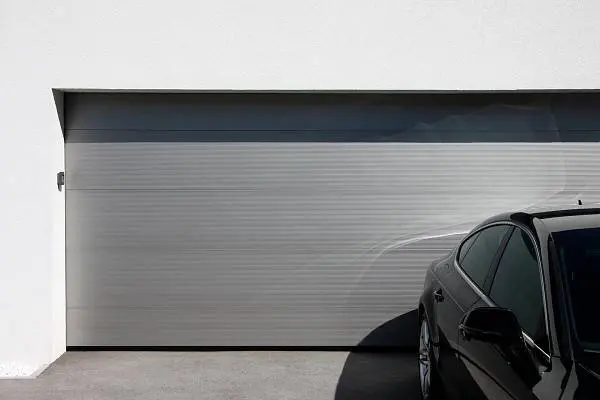 Техническое обслуживание в подарок при покупке секционных ворот «АЛЮТЕХ» с монтажом